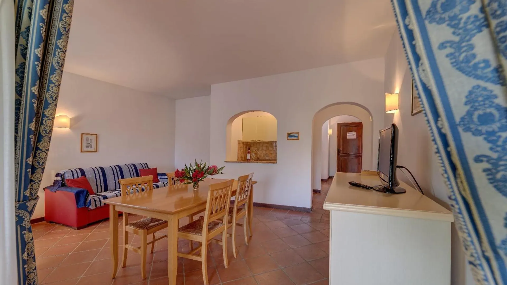Charming Small Villa Shared Pool Sleeps V4In Punta de su Torrione 0*,